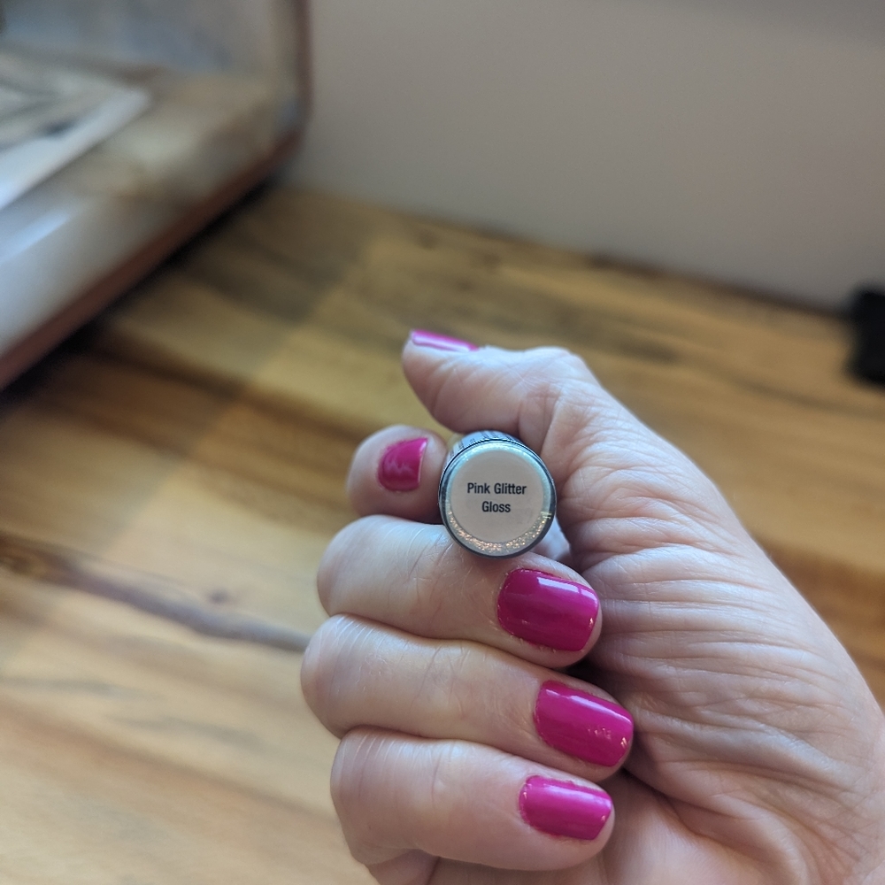 Lipsense pink glitter gloss